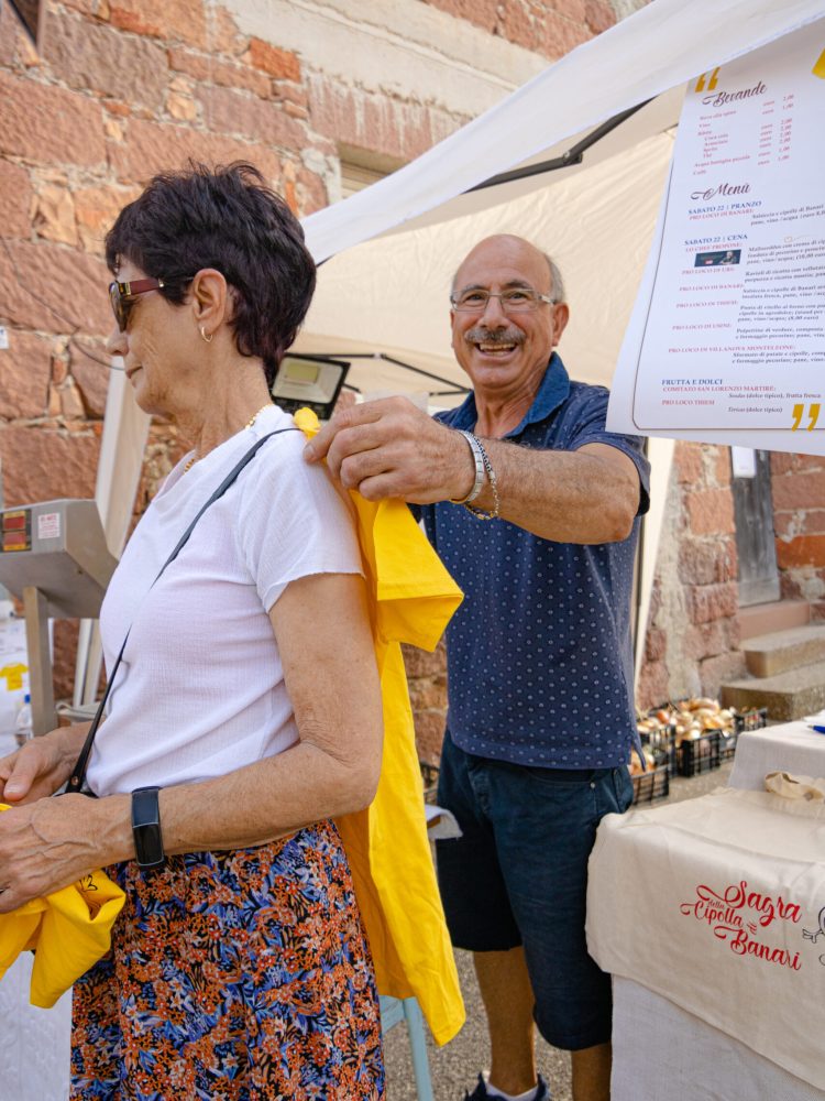 Sagra_cipolla_dorata_banari_cipolle_gadjet_tshirt_photo_dethinkers_consulting